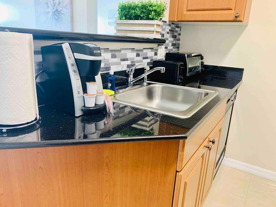 Walking Distance From Universal One Bedroom Resort ออร์ลันโด ภายนอก รูปภาพ